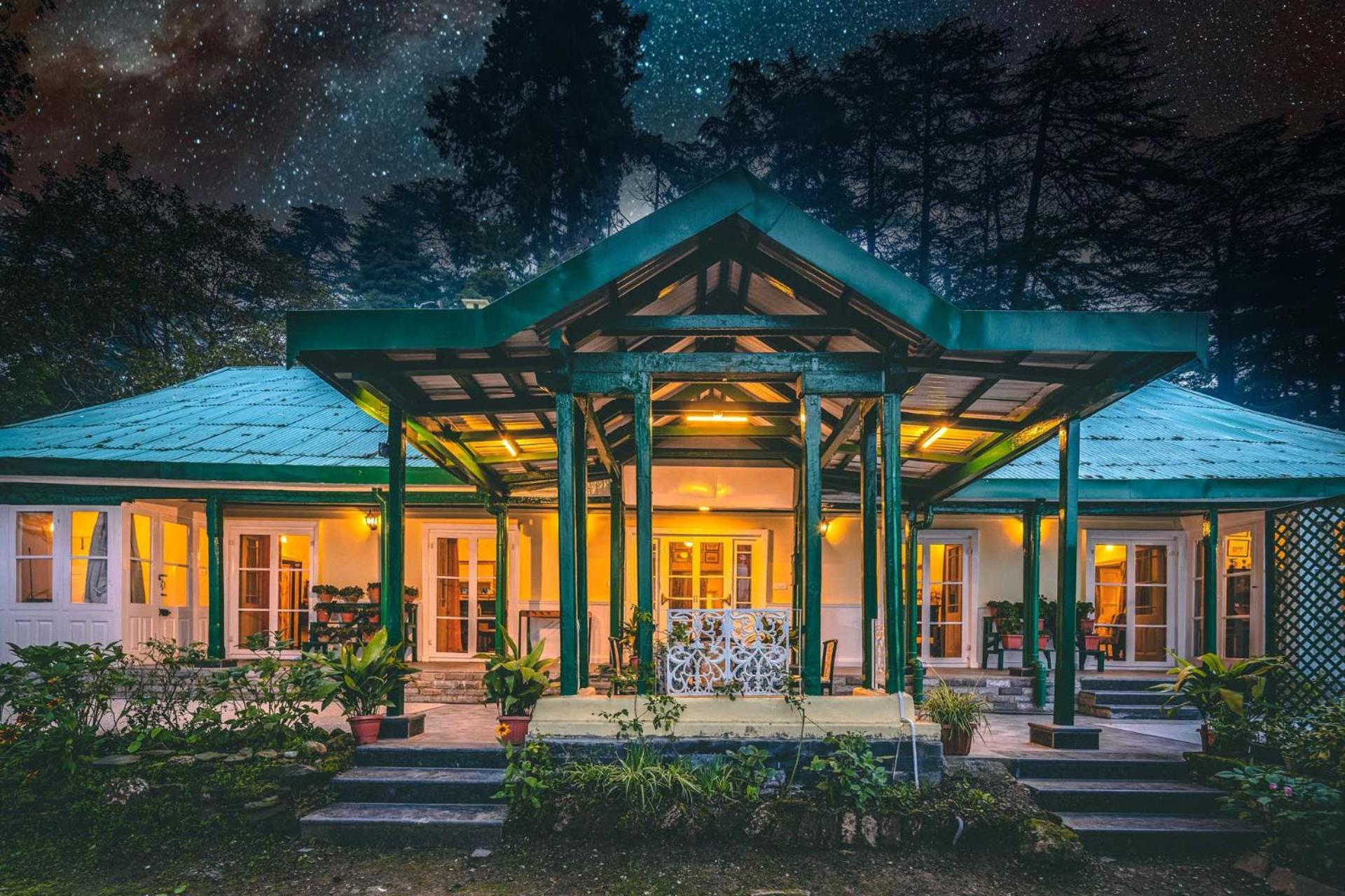Stayvista At Rose Cottage - Bonfire & Scenic View Шімла Екстер'єр фото